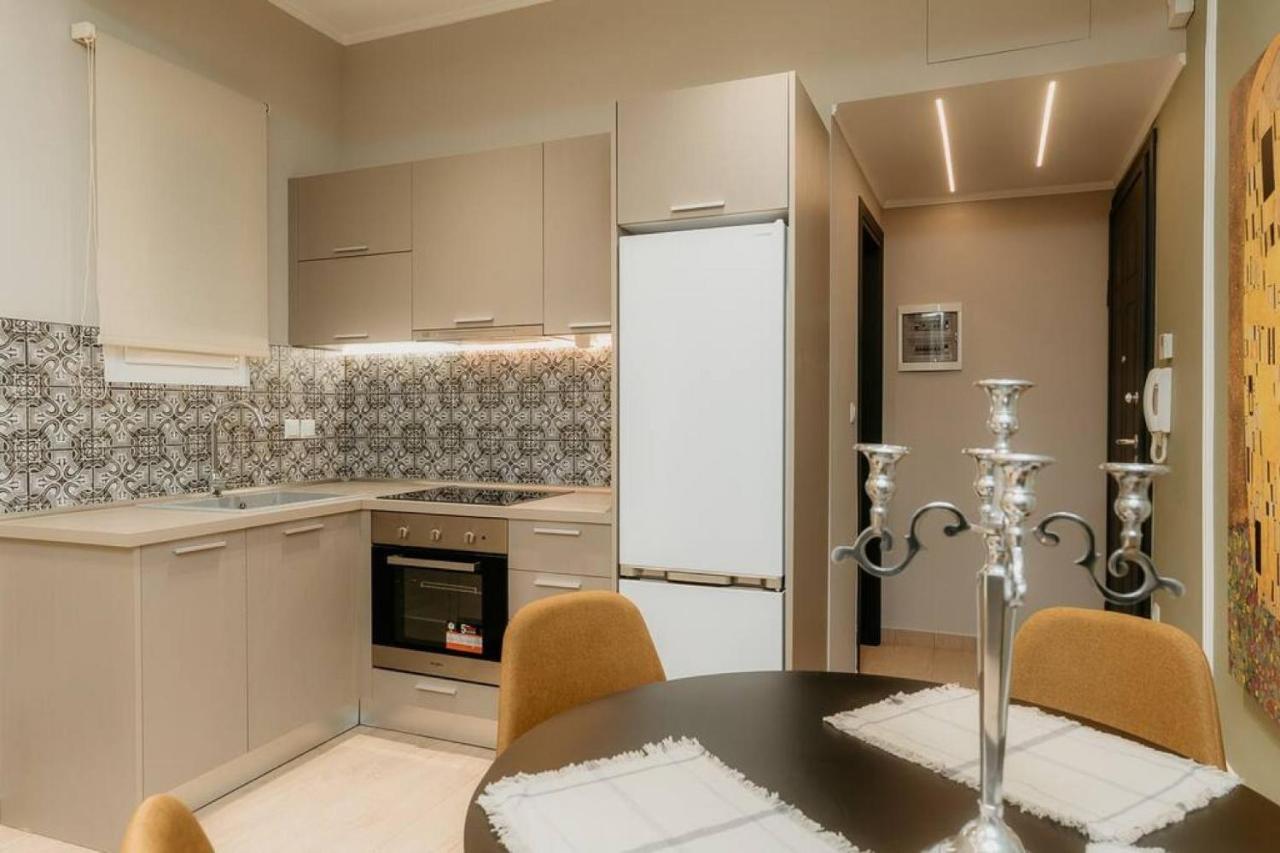 Satus Finem Egnatia'S Luxury Suite Thessaloniki Exterior photo